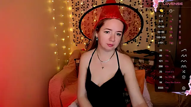 Evaa Braunn online show from 31, 10, 2025