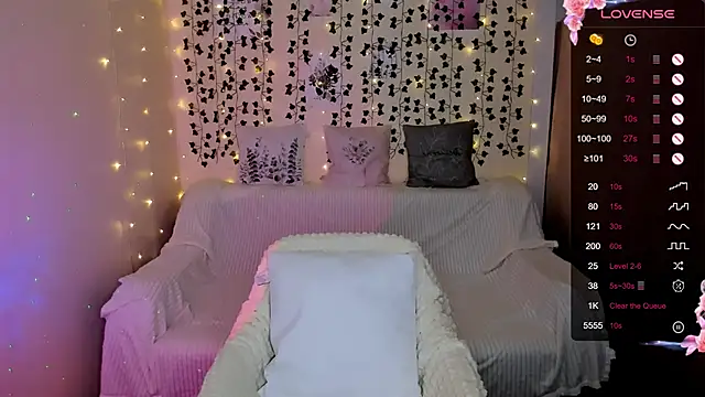 Evaa Braunn online show from 24, 11, 2025