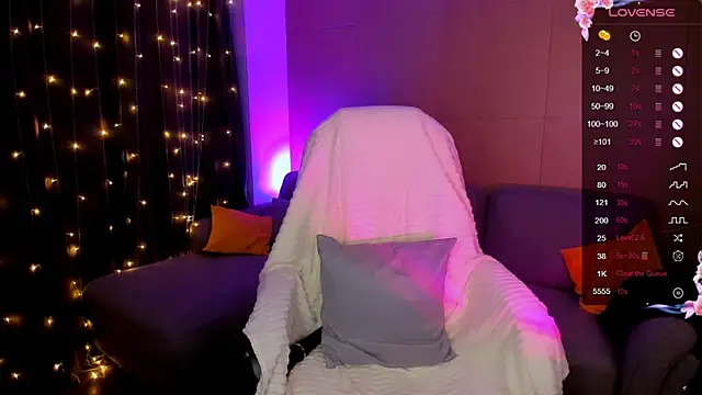 Evaa Braunn online show from 2, 12, 2025