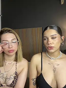 LoraShines online show from 28, 5, 2026