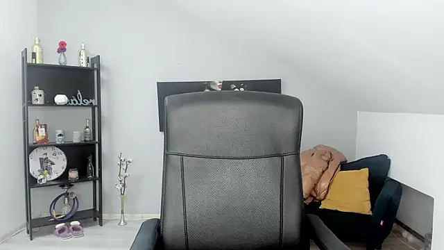 BettyJamess online show from 11, 11, 2025