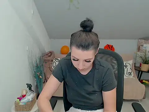 BettyJamess online show from 29, 10, 2025