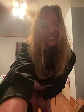 SugarMilkandHoney online show from 26, 4, 2026