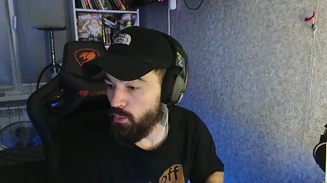 Nik Namee online show from 12, 11, 2025