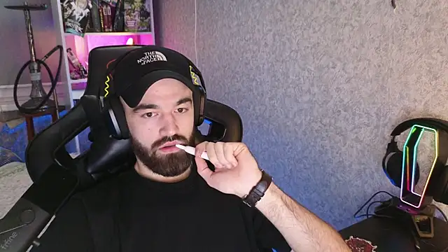 Nik Namee online show from 23, 12, 2025