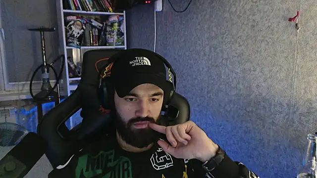 Nik Namee online show from 15, 12, 2025