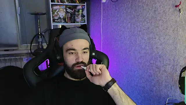 Nik Namee online show from 6, 11, 2025