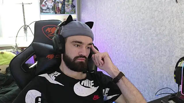 Nik Namee online show from 2, 11, 2025