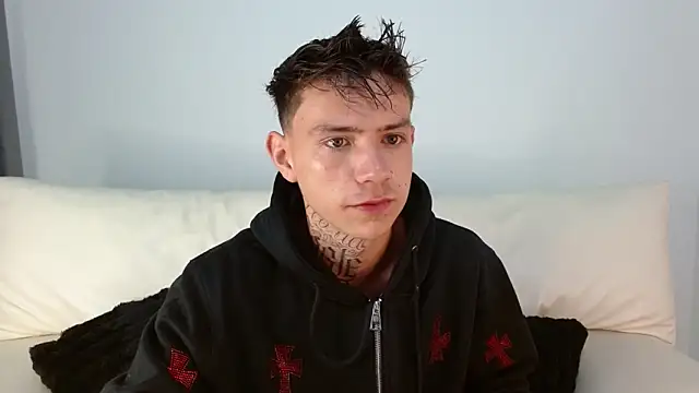 hot teo  online show from 6, 1, 2026