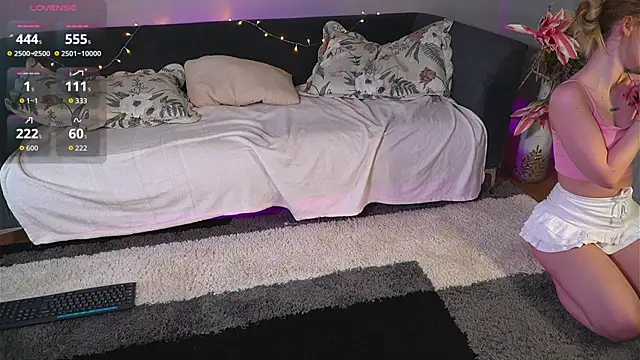 Snapshot of RosalindSherlock chatting on 12, 4, 2026 RosalindSherlock online show from 12, 4, 2026