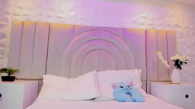 rebeca brown  online show from 9, 1, 2026