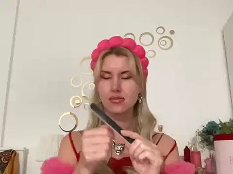 Ilymaris online show from 10, 2, 2026