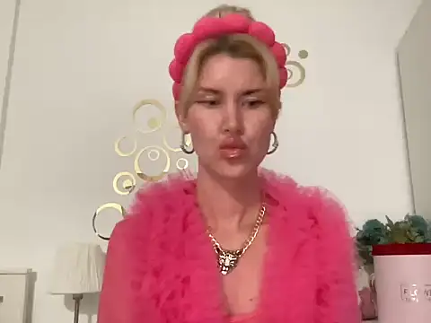 Ilymaris online show from 10, 2, 2026