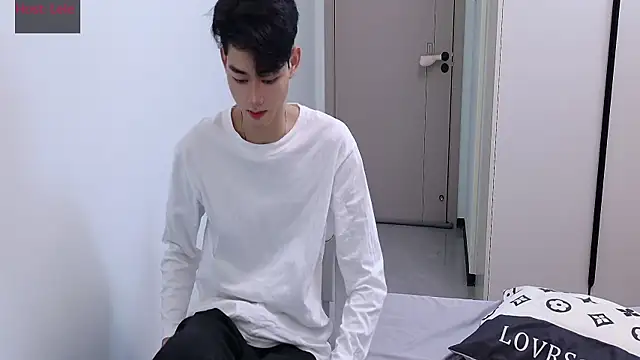 sexyboy-lele online show from 19, 11, 2025