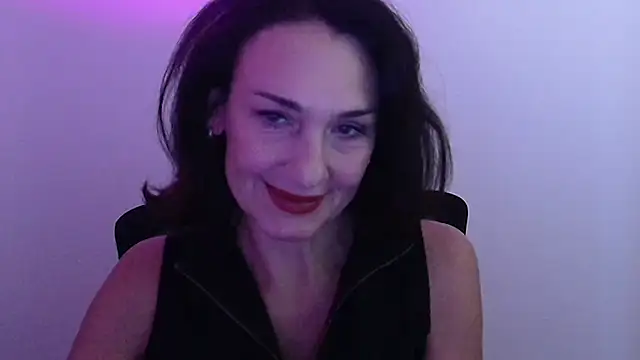 Snapshot of Rosie_Rosee chatting on 1, 11, 2025 Rosie Rosee online show from 1, 11, 2025