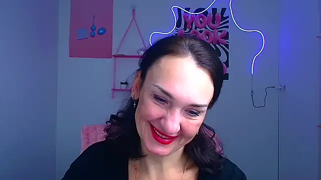 Snapshot of Rosie_Rosee chatting on 6, 2, 2026 Rosie Rosee online show from 6, 2, 2026