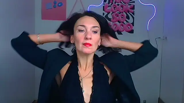 Snapshot of Rosie_Rosee chatting on 5, 2, 2026 Rosie Rosee online show from 5, 2, 2026