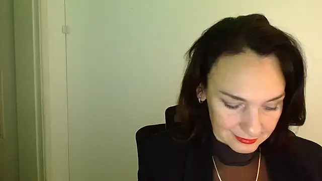 Snapshot of Rosie_Rosee chatting on 12, 11, 2025 Rosie Rosee online show from 12, 11, 2025