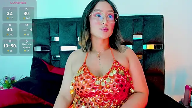 Snapshot of SussySunny_ chatting on 31, 10, 2025 SussySunny online show from 31, 10, 2025