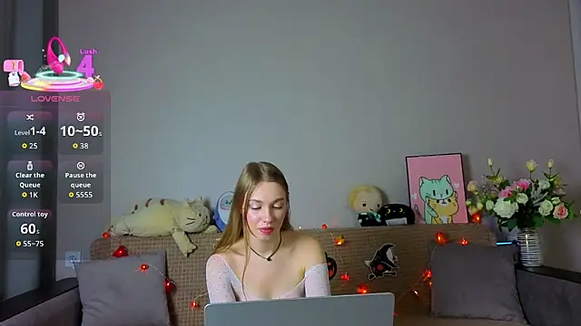 ElizaPurrr online show from 30, 10, 2025