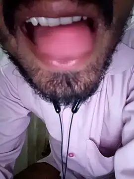 Snapshot of siddBus chatting on 30, 10, 2025 siddBus online show from 30, 10, 2025