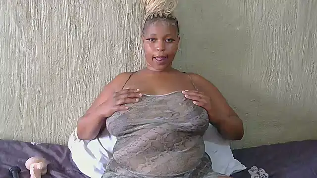 ZuriVixen online show from 1, 11, 2025