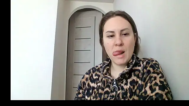 MeadowEyes online show from 6, 2, 2026