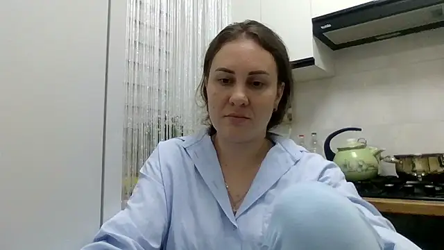 Snapshot of MeadowEyes chatting on 18, 6, 2026 MeadowEyes online show from 18, 6, 2026