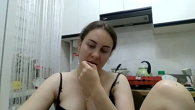 Snapshot of MeadowEyes chatting on 11, 6, 2026 MeadowEyes online show from 11, 6, 2026