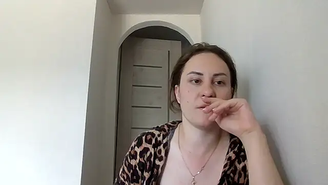 Snapshot of MeadowEyes chatting on 14, 7, 2026 MeadowEyes online show from 14, 7, 2026
