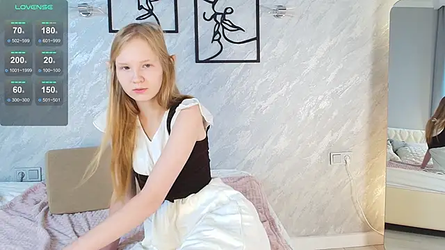 Snapshot of LiandraNelson chatting on 23, 11, 2025 LiandraNelson online show from 23, 11, 2025