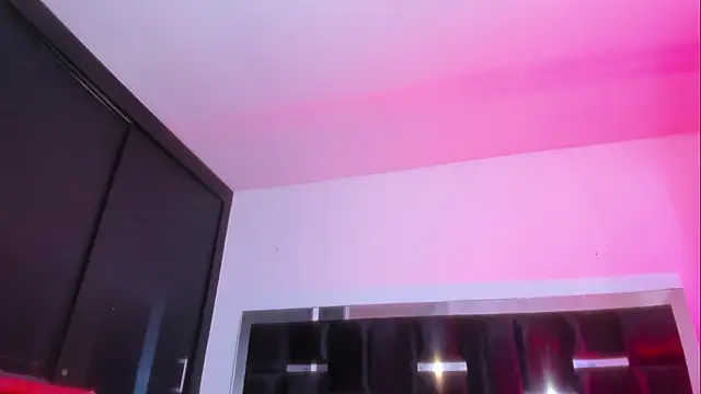 Snapshot of Cami_KingSex chatting on 27, 6, 2026 Cami KingSex online show from 27, 6, 2026