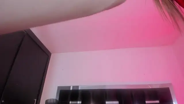 Snapshot of Cami_KingSex chatting on 3, 6, 2026 Cami KingSex online show from 3, 6, 2026