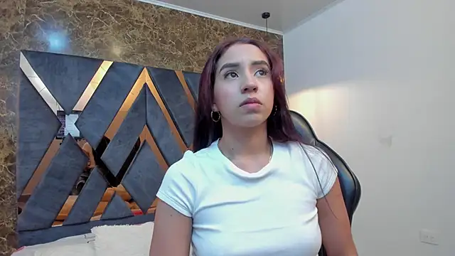 Vittoria Conti  online show from 17, 11, 2025