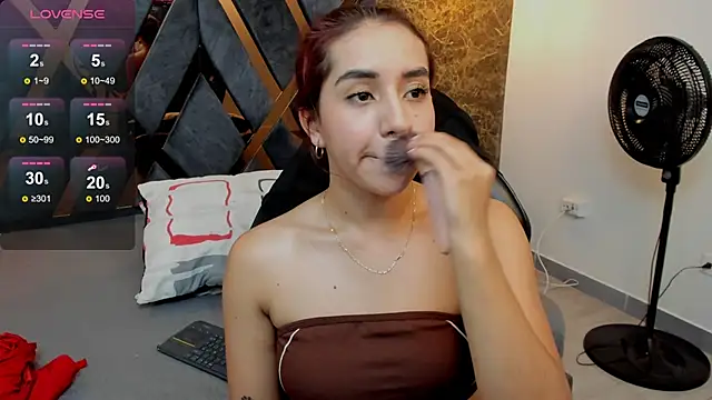 Snapshot of Vittoria_Conti_ chatting on 20, 4, 2026 Vittoria Conti online show from 20, 4, 2026