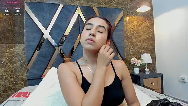 Vittoria Conti  online show from 25, 11, 2025