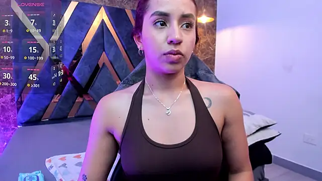 Vittoria Conti  online show from 31, 3, 2026