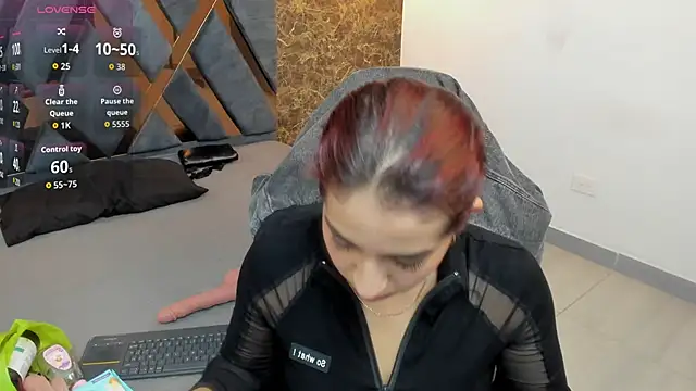 Snapshot of Vittoria_Conti_ chatting on 4, 5, 2026 Vittoria Conti online show from 4, 5, 2026