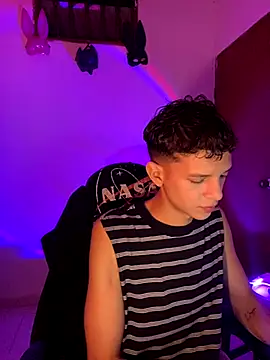 tylernova online show from 17, 10, 2025