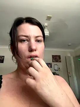 oceanGal25 online show from 3, 12, 2025