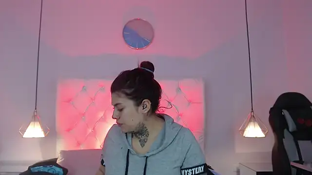 Bubbiecherry online show from 6, 11, 2025