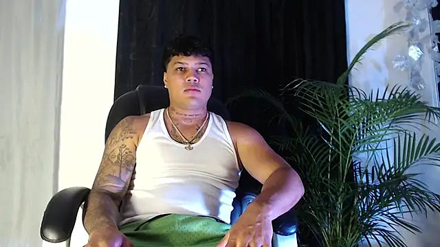 Snapshot of Boyhot_00 chatting on 1, 2, 2026 Boyhot 00 online show from 1, 2, 2026