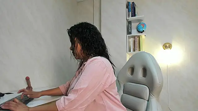 Barbbara sweett online show from 4, 11, 2025