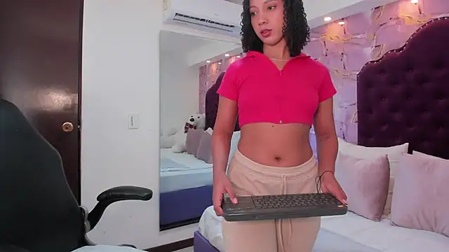 cloe 555 online show from 15, 12, 2025