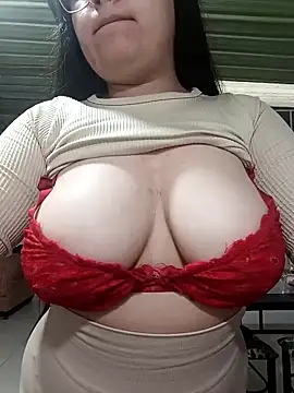 sofia athome online show from 4, 4, 2026