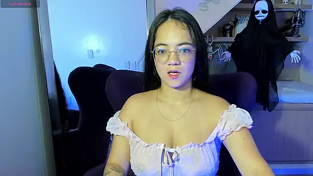 Sasha Grace online show from 18, 10, 2025