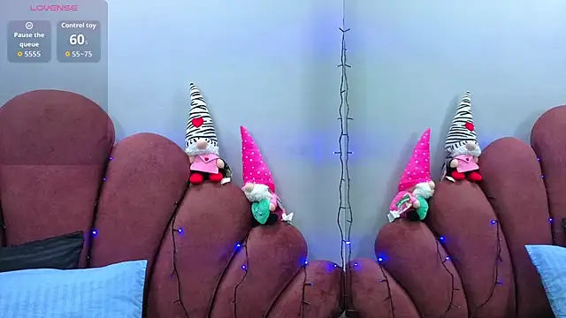 CHIARAJJONES online show from 30, 11, 2025