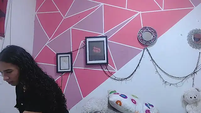 Tifany Adams online show from 20, 11, 2025