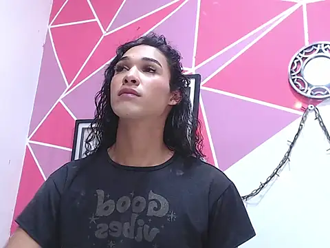 Tifany Adams online show from 17, 10, 2025