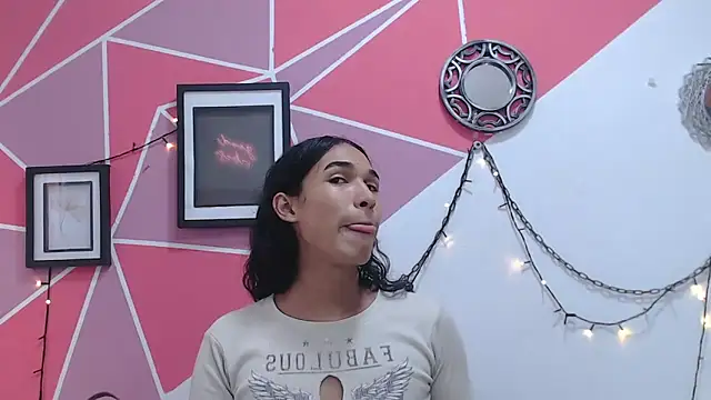 Tifany Adams online show from 11, 11, 2025